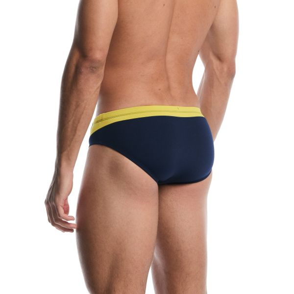 Nike Hydrastrong Fly Brief